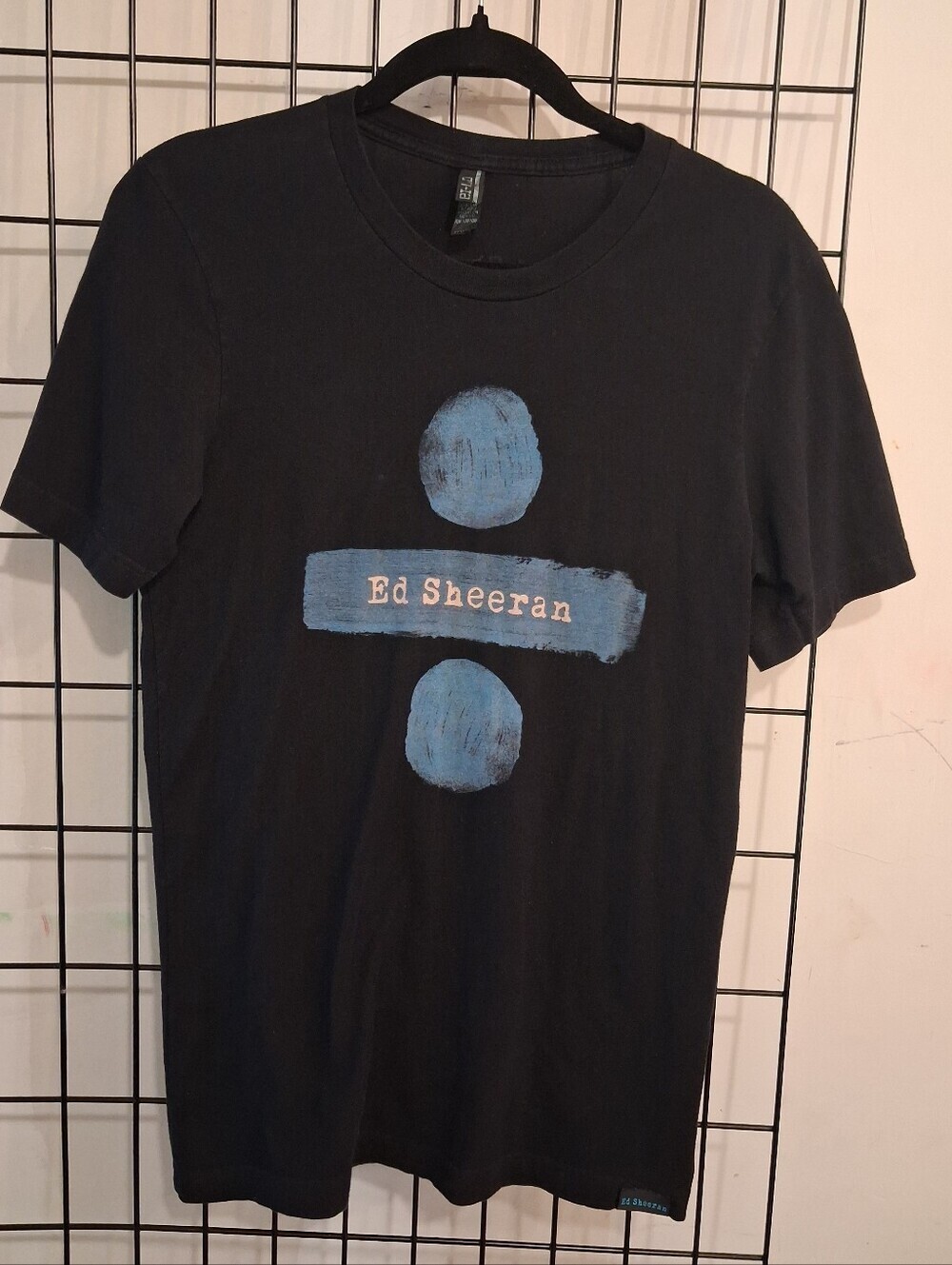 Ed Sheeran Divide Tour Concert T-Shirt - Official Merchandise